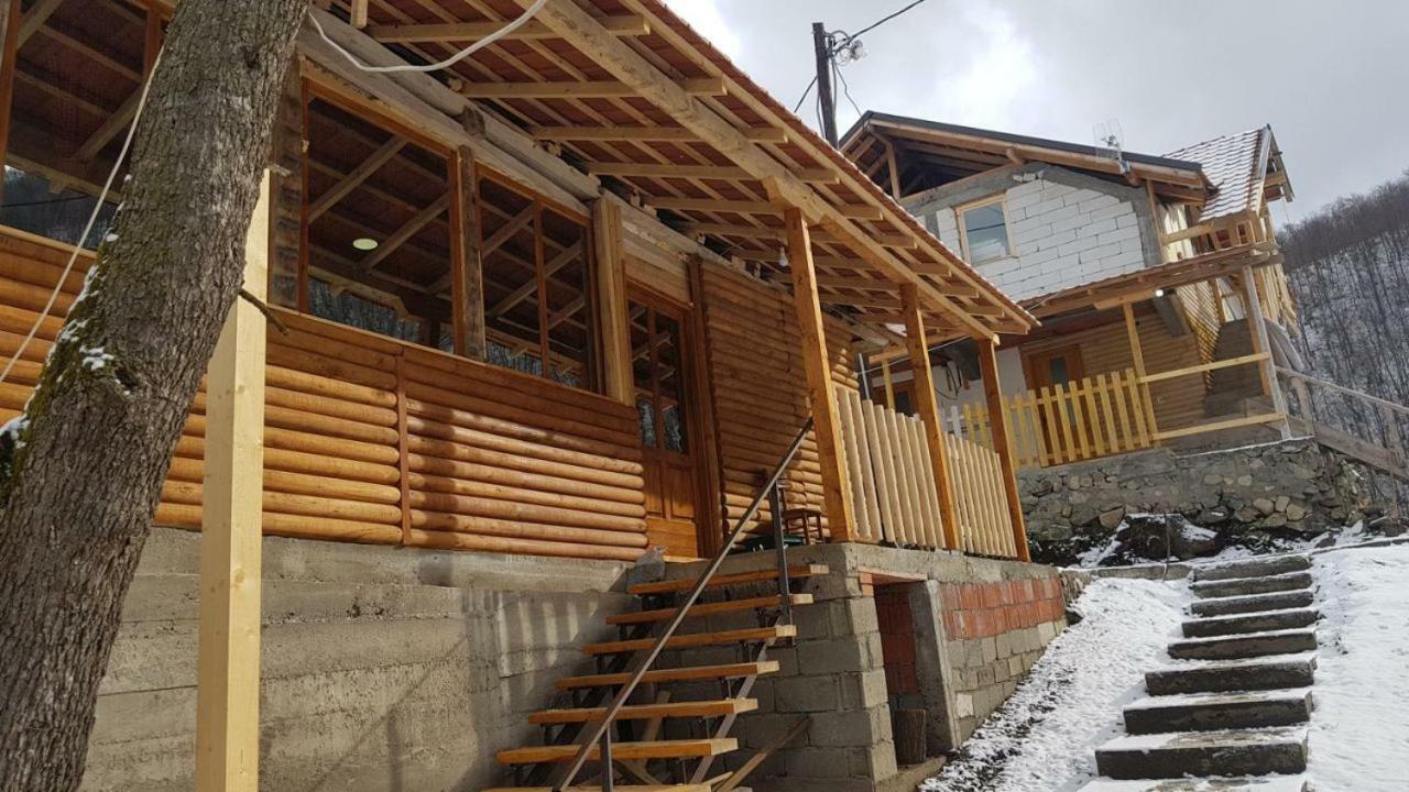 Domacinstvo Kod Gere Bed & Breakfast Crni Vrh Exterior photo