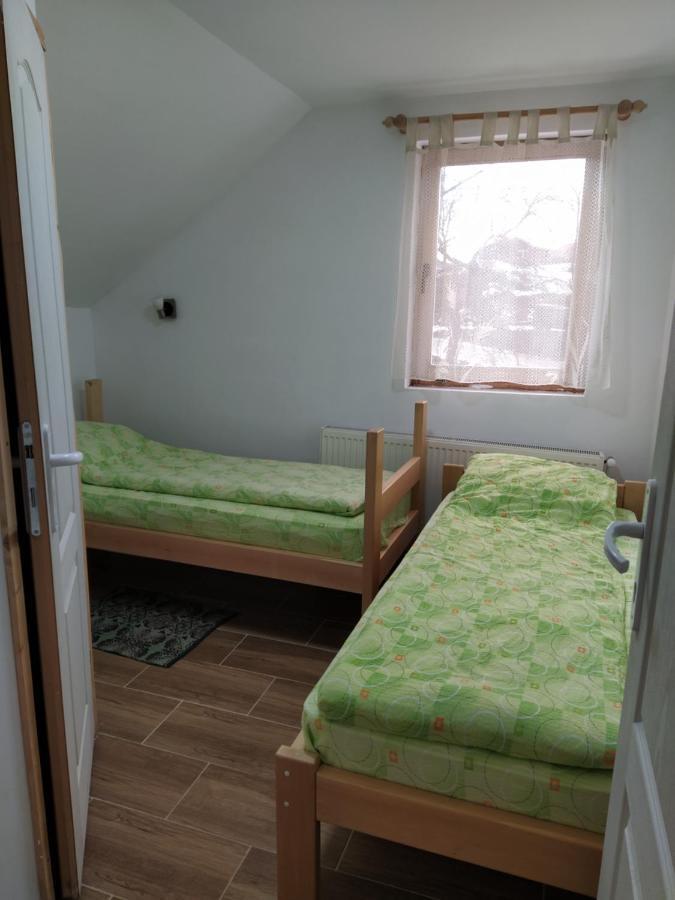 Domacinstvo Kod Gere Bed & Breakfast Crni Vrh Exterior photo