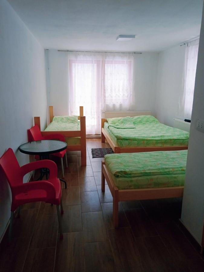 Domacinstvo Kod Gere Bed & Breakfast Crni Vrh Exterior photo